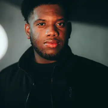 Tom Whitcombe, Lighting and Camera Lead